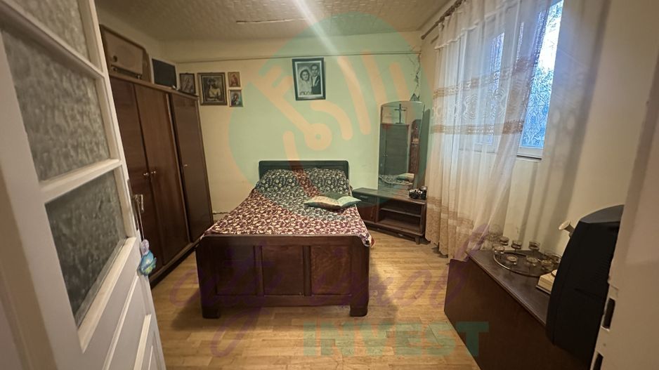 Casuta batraneasca cu teren 184 mp de inchiriat - Poză 10