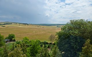 2 camere decomandate în Calan –priveliște superbă și poziție excelenta - Poză 1