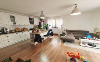 Casa pt 2 familii sau pt. clinica medicala, 8 camere, 486 mp teren - Poză 12