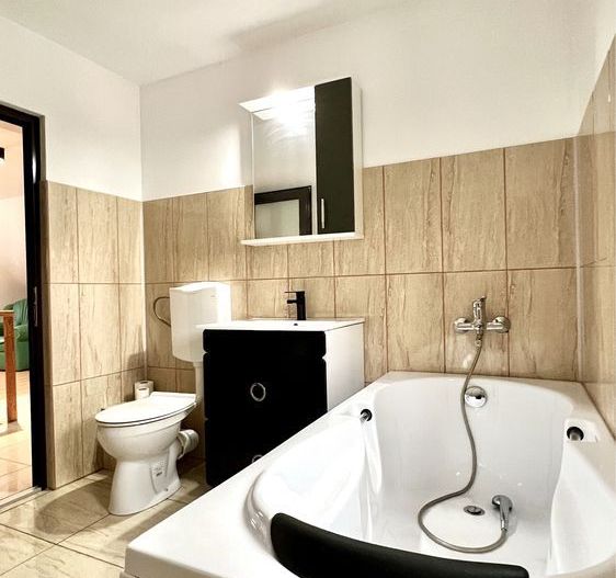 Vilă P+M I luminoasă și modernă I intrare Dumbrăvița - Poză 13