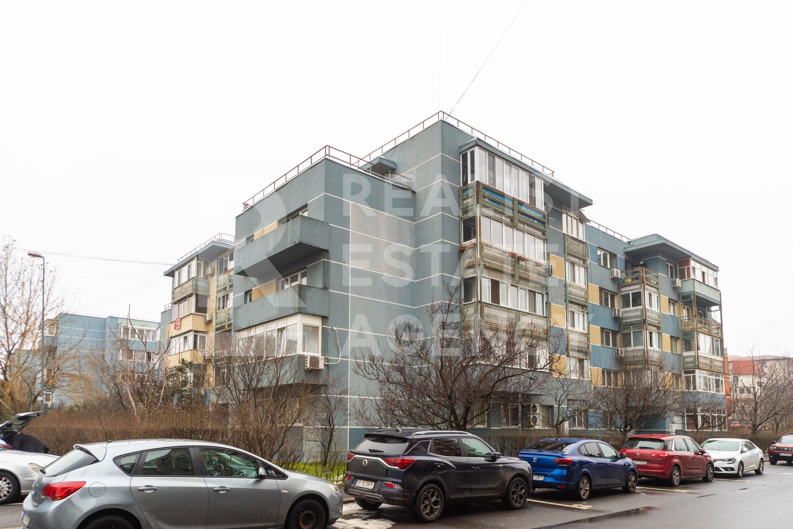 Vânzare, garsonieră în zona Drumul Taberei - Poză 1