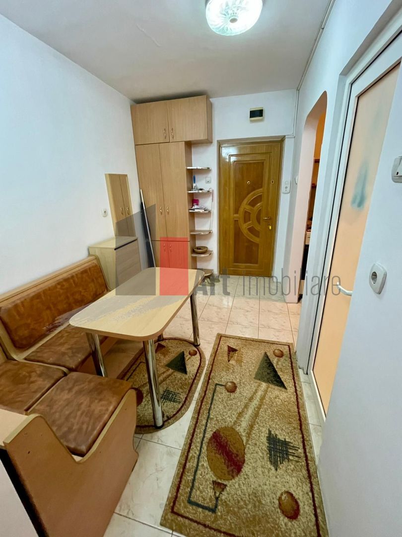 Garsoniera Pajura Spatioasa - Poză 4