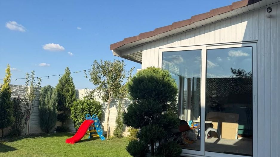Duplex Premium Bucovăț: Complet Mobilat, Utilat + Curte Amenajată - Poză 3