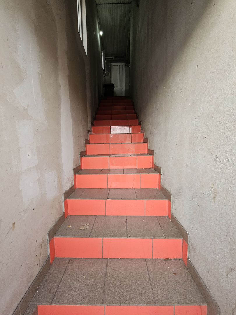 Spatiu comercial/camere cazare - 7 camere 135 mp Baicoi Prahova! - Poză 21