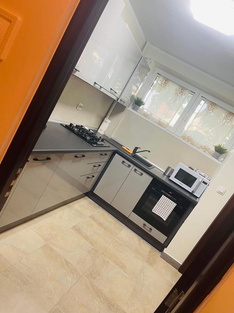 BRASADAS închiriază ap 3 cam etaj 3/8 zona OBOR 1min Metrou. - Poză 21