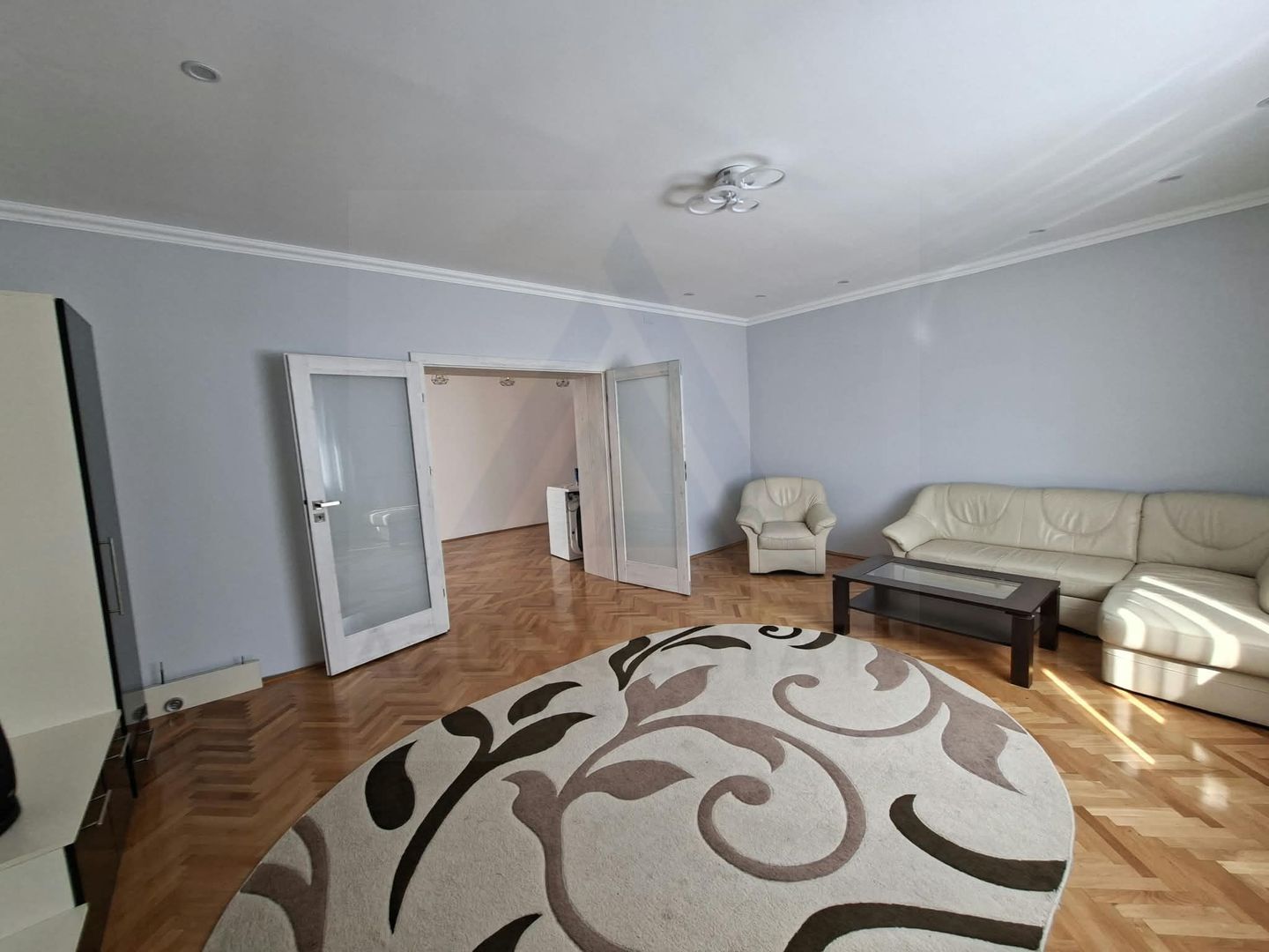 Apartament la casa 110 mp utili etaj 1 pivnita 20 mp zona Trei Stejari - Poză 10