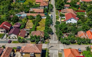 Casă cu teren 1018 mp și 2 fronturi stradale- Bujac - Poză 5