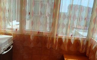 Vând apartament 4 camere - Poză 10