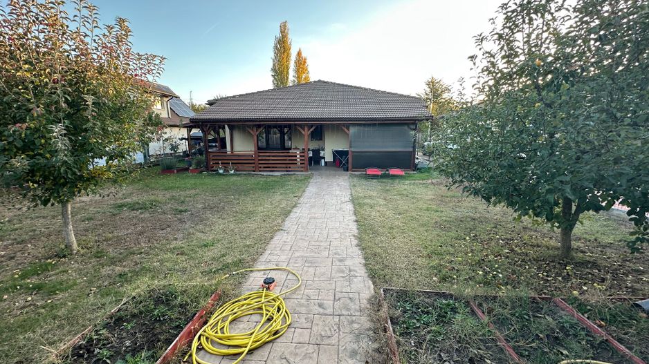 Casa parter cu carpot - Poză 4