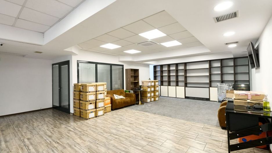 Spațiu comercial premium 240 mp ultracentral Pitești clădire reprezentativă - Poză 7