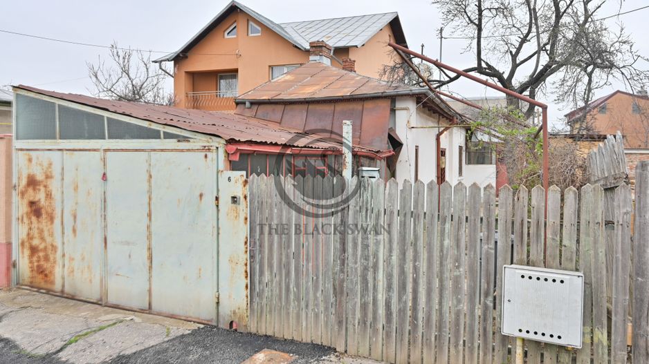 Casa cu 3 camere de vanzare I Zona Centrala - Ploiesti I Comision 0% - Poză 1