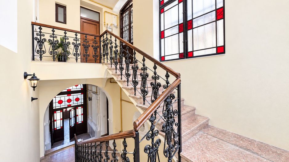 De vânzare/ închiriat Apartament istoric, 2 camere, Central Arad - Poză 17