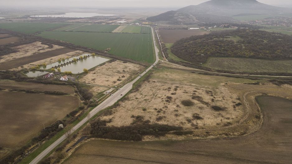 Teren extravilan in Ineu - Poză 8