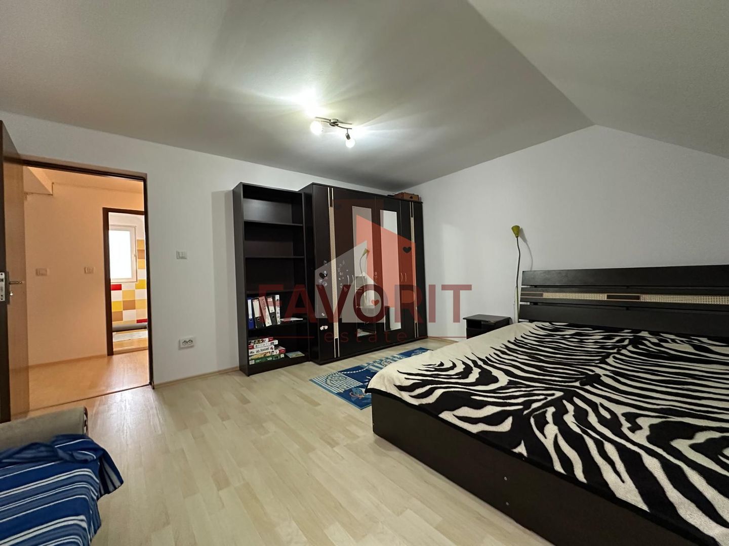 Casa individuala | Parter + Etaj + Pod | Asfalt | Comision 0 | - Poză 13