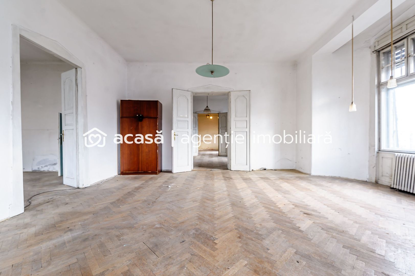 VÂNDUT! Apartament 4 camere, etaj 1, în Palatul Steiner, Arad - Poză 8