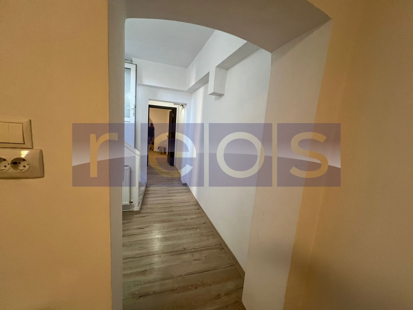 VANZARE STUDIO DUBLU 50MP DEMISOL BANU MANTA VICTORIEI CENTRALA PROPRIE - Poză 10