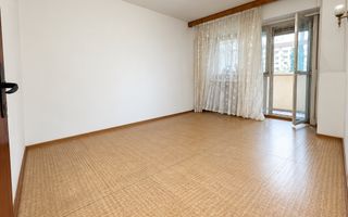 Mega Mall // 4 camere // Vedere pe spate - Poză 3