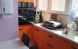 Apartament 3 camere etajul unei case zona Fabric - Poză 3
