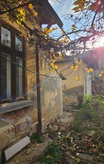 Vand 2case parter şi teren 985mp sau parteneriat construire zona Foişorul de Foc - Poză 5