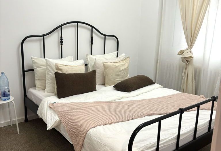 Apartament cu 3 camere, balcoane și lift în Dorobanți - Poză 1