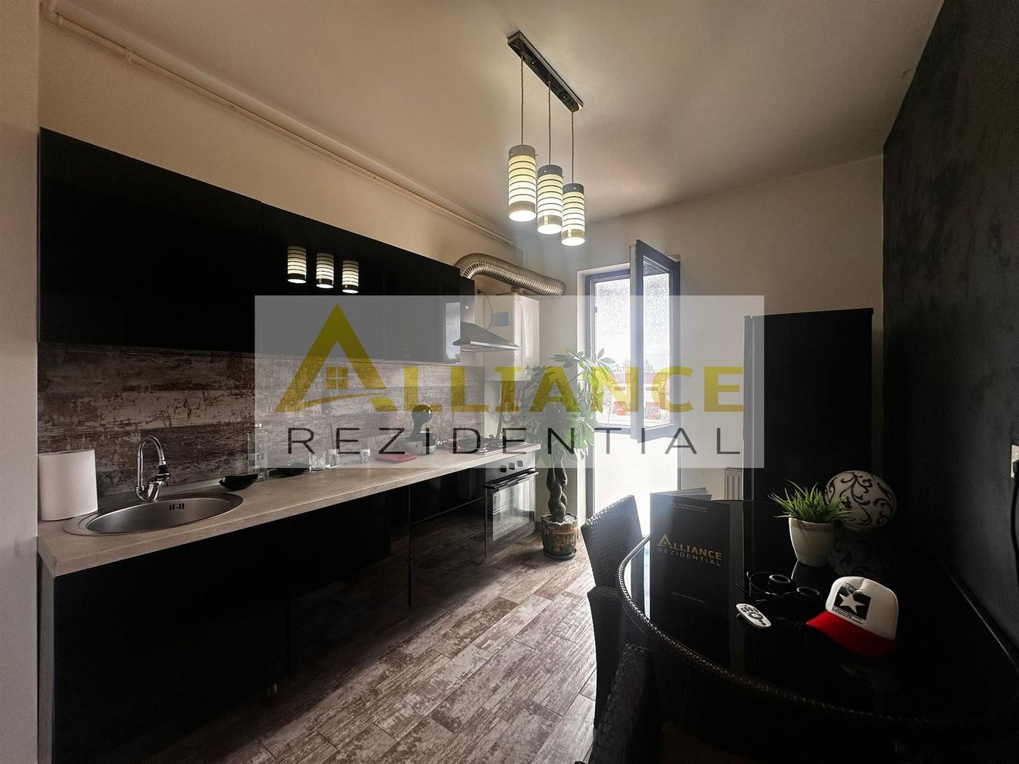 APARTAMENT 3 CAMERE - 5 MINUTE METROU BERCENI - Poză 4