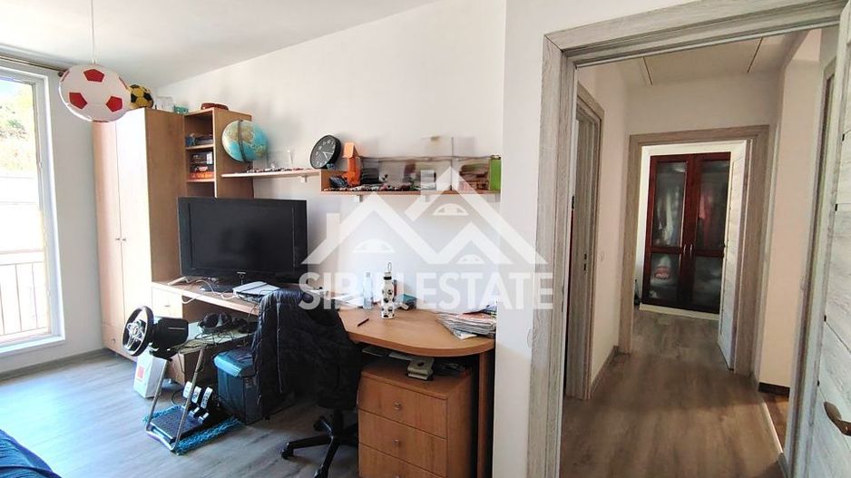 Casa la pret de apatrament 4 camere 2 bai - Poză 16