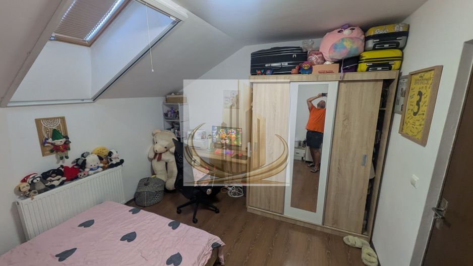: apartament  de vanzare 3 camere, zona Modern - Poză 3