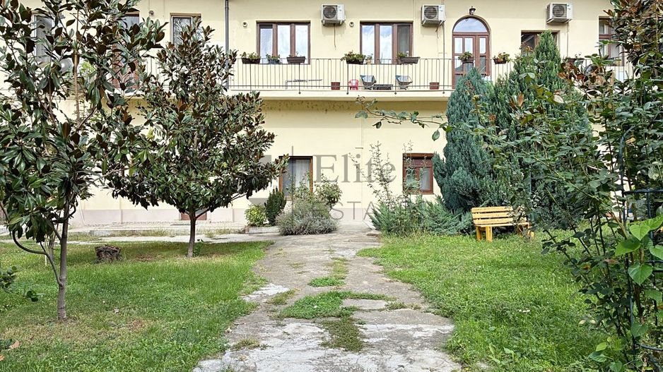 Apartament ultracentral in Pasajul Vulturul Negru din Oradea - Poză 13