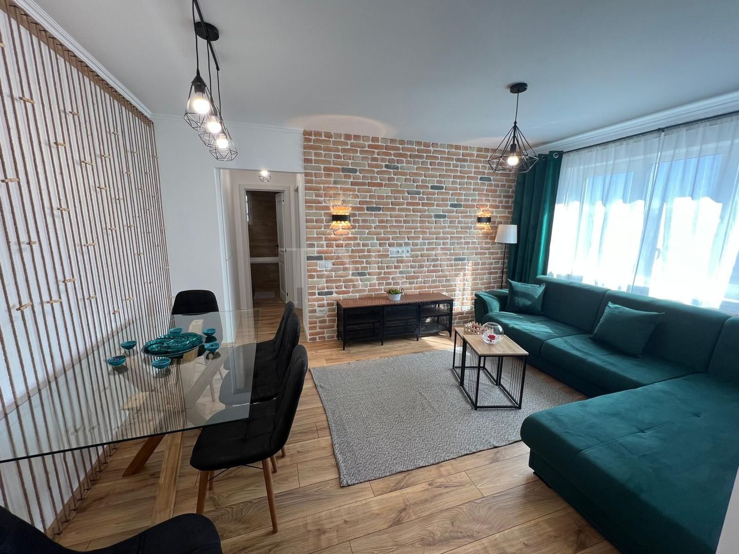 Manastur, 3 camere, renovat, mobilat și utilat. - Poză 1