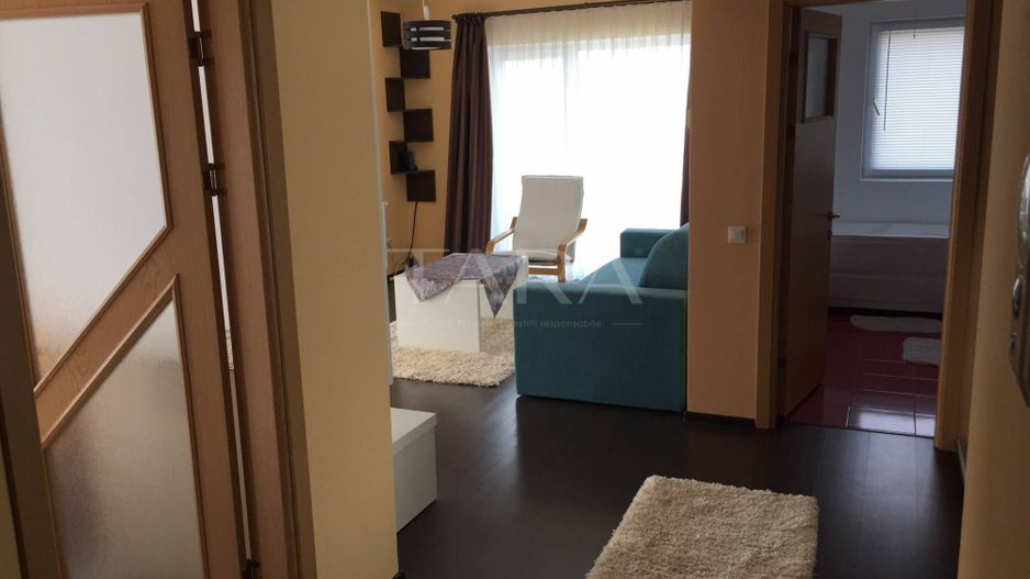 Apartament cu 2 camere, balcon generos,  Baciu, zona Primariei - Poză 1