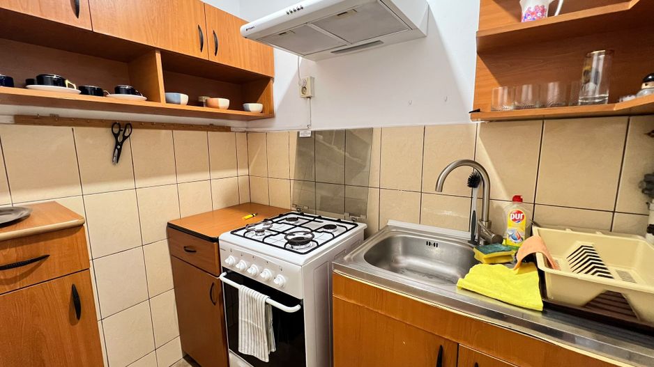 Apartament spatios cu 3 camere | 83 mp + veranda + curte | Ultracentral - Poză 11