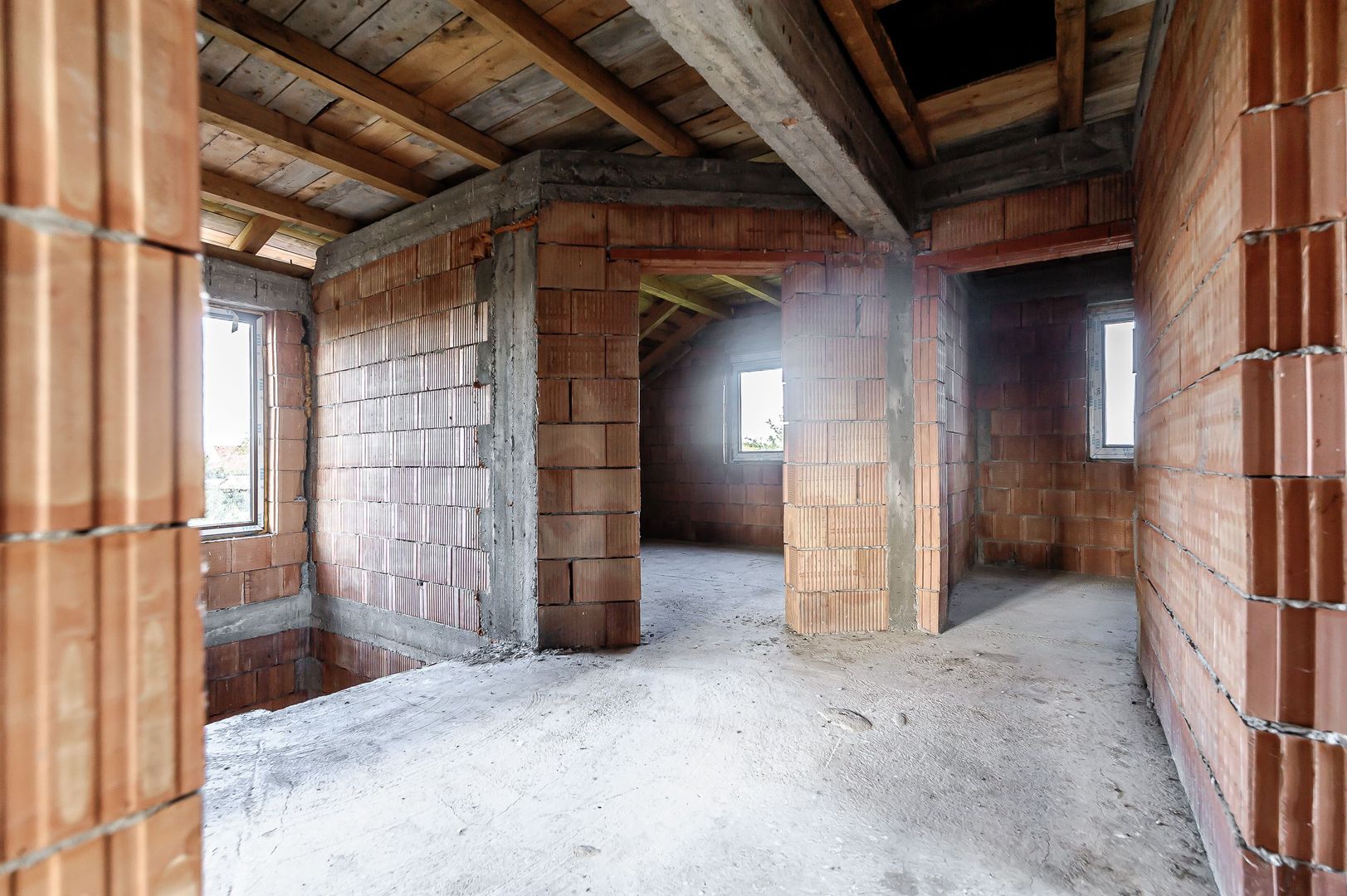 Casa noua 5 camere, la rosu, în Sofronea comision 0 la cumpărare - Poză 8