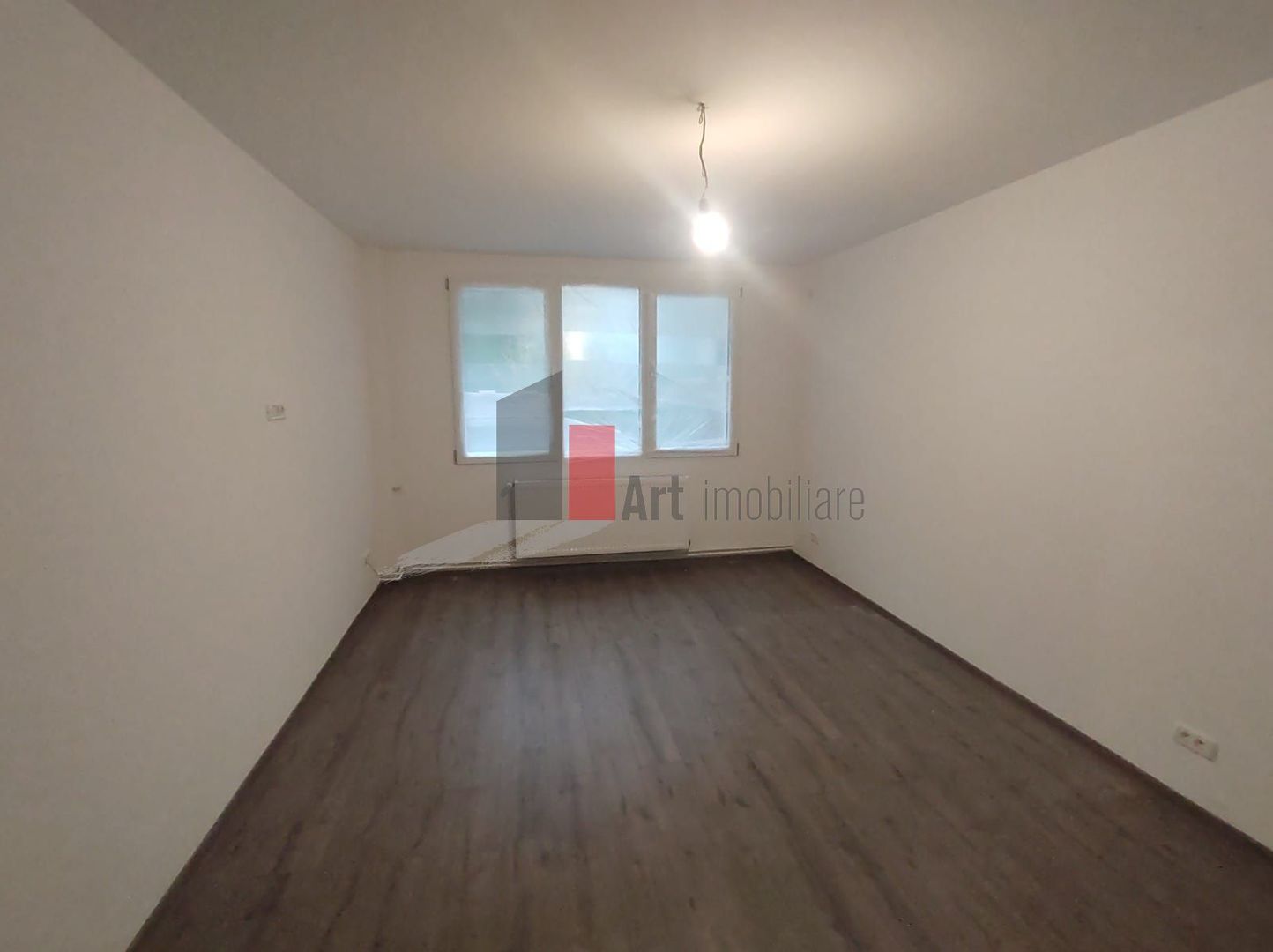 Vânzare apartament 3 camere Piața Reșița - Poză 4