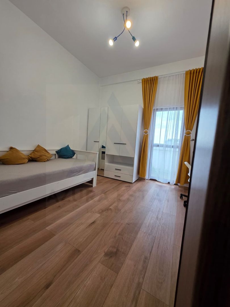 Penthouse spatios 80 mp utili 2 balcoane si terasa parcare Selimbar - Poză 12