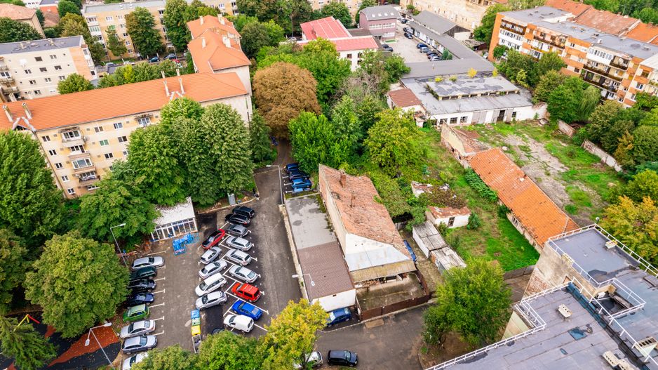 Teren cu casă în zonă ultracentrală - Poză 2