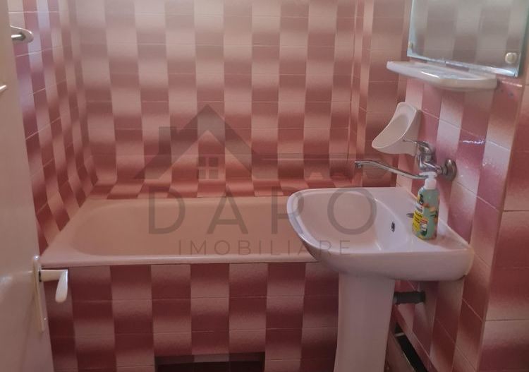Inchiriez apartament cu 2 camere - Poză 3