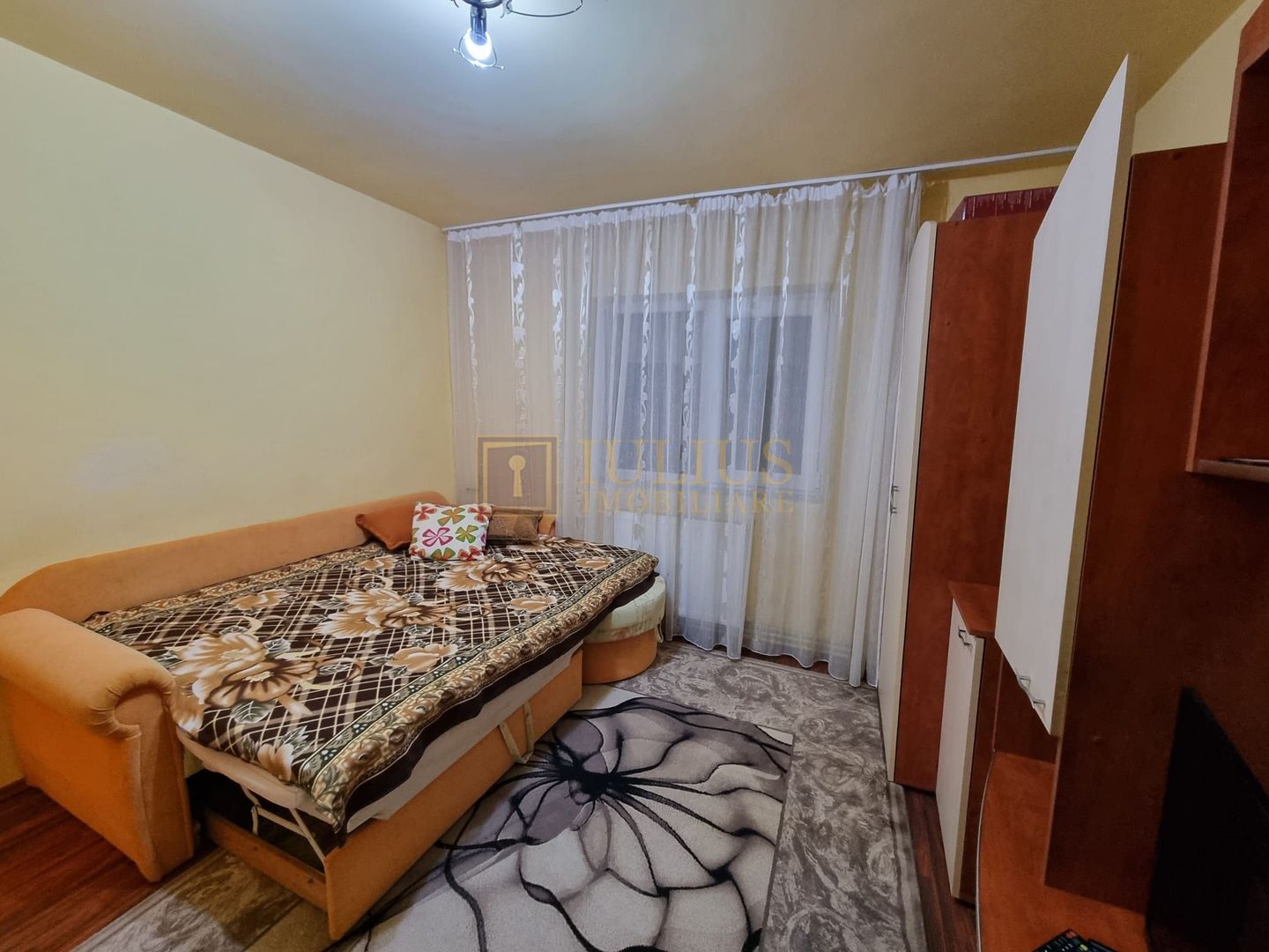 centrală proprie, aer conditionat, zonă liniștită, apartament spațios - Poză 13