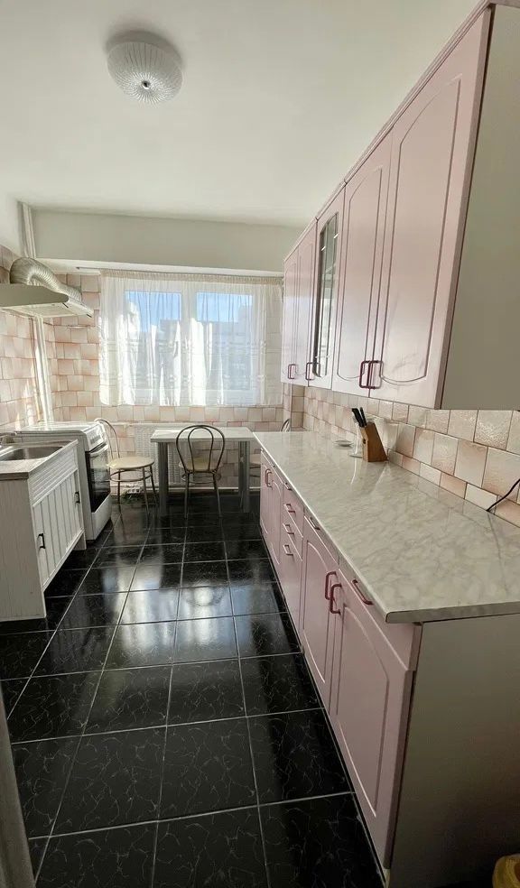 AP. 3 CAMERE GORJULUI, PARCARE, BOILER, MOBILAT MODERN, METROU 3 MIN - Poză 7