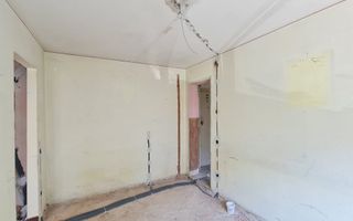 Apartament 2 camere, etaj 1, de vanzare , strada Ghioceilor - Poză 3