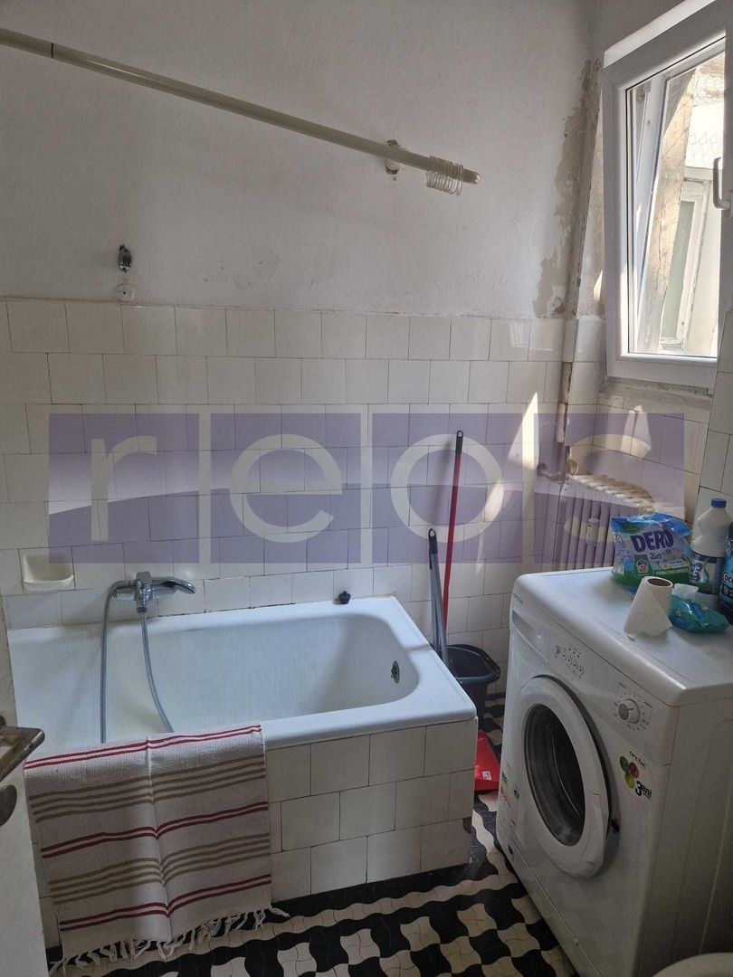 VANZARE GARSONIERA PIATA ROMANA 30MP RISK 1 NECESITA RENOVARE - Poză 5