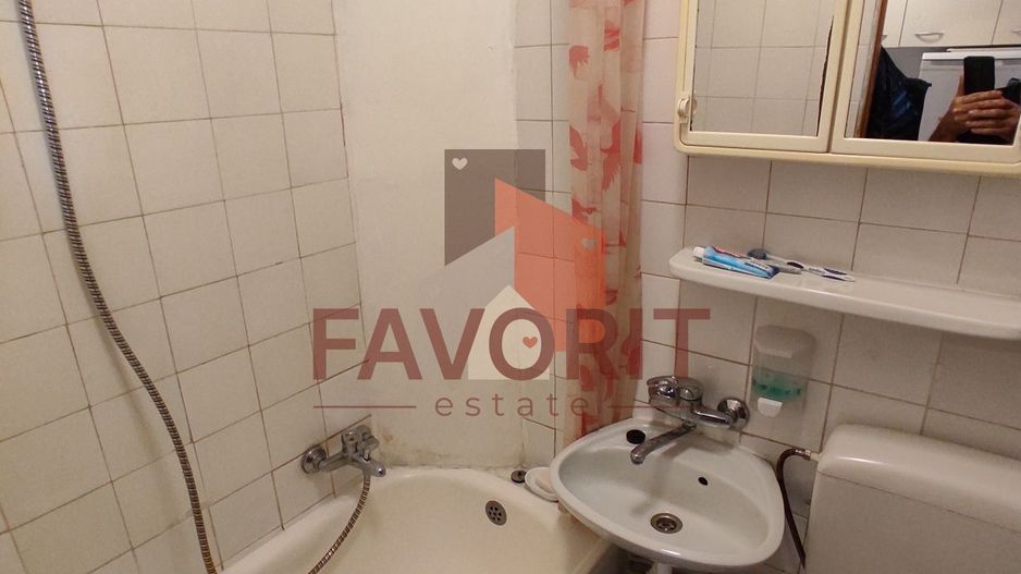 garsoniera | etaj intermediar | mobilat si utilat | zona excelenta | - Poză 6