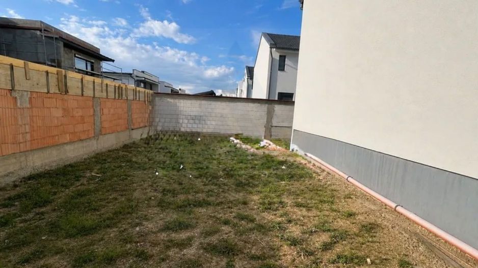 Casa moderna 3 camere 2 bai P+1+Pod si teren 240 mp in Arhitectilor - Poză 7
