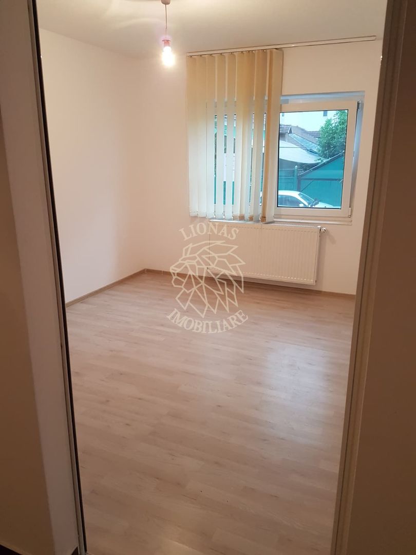 Apartament decomandat 3 camere-parcare-parter-Zona Imparatul Traian - Poză 1