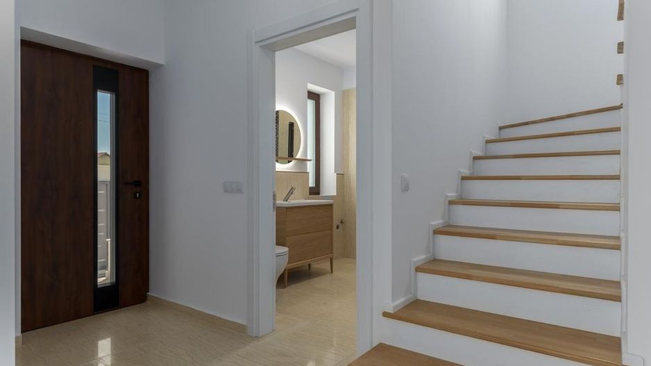 Balotesti vila P+1, 315 mp, teren 700 - Poză 4