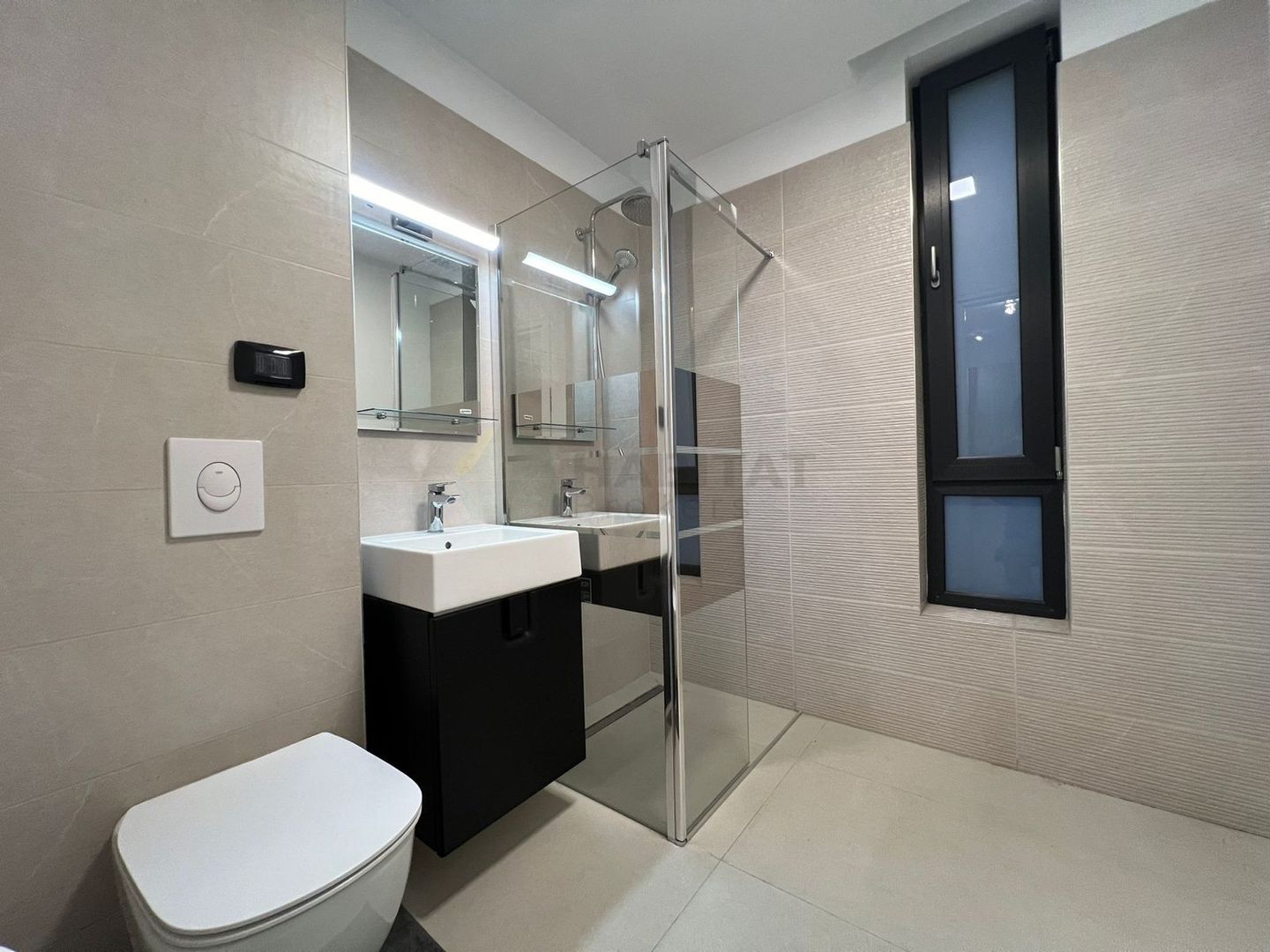 The Class Villas 1 – Vilă modernă de închiriat în Tunari - Poză 7