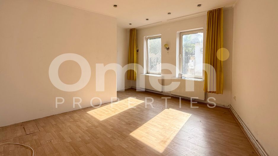 Casă cu 3 camere, garaj și anexă în centrul vechi Baia Mare - Poză 3