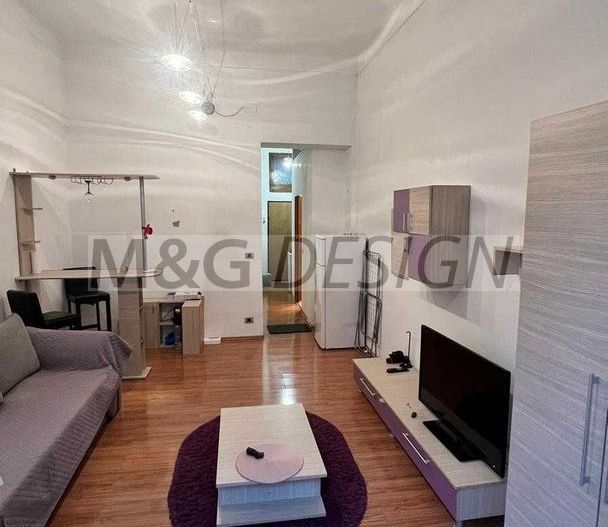 Apart 1 camera ultracentral  cladire istorica - Poză 2