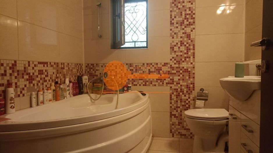 3 camere Crangasi-2011-Loc parcare-TErasa - Poză 4