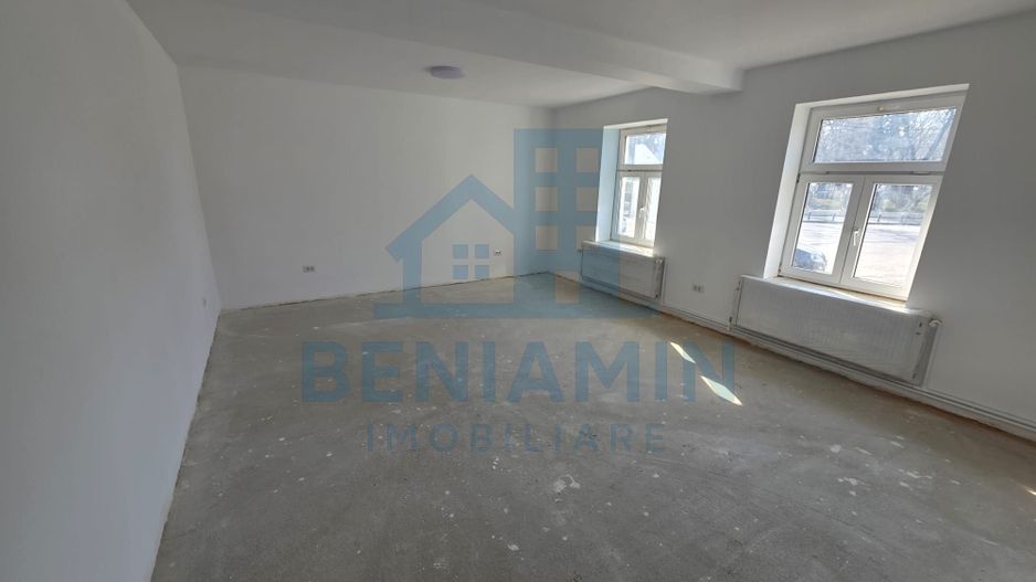 Casa P+1 - trafic intens - 163mp - zona excelenta - 1Mai - Parc - Poză 4