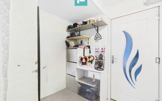 Casă complet renovată în Orțișoara. - Poză 12